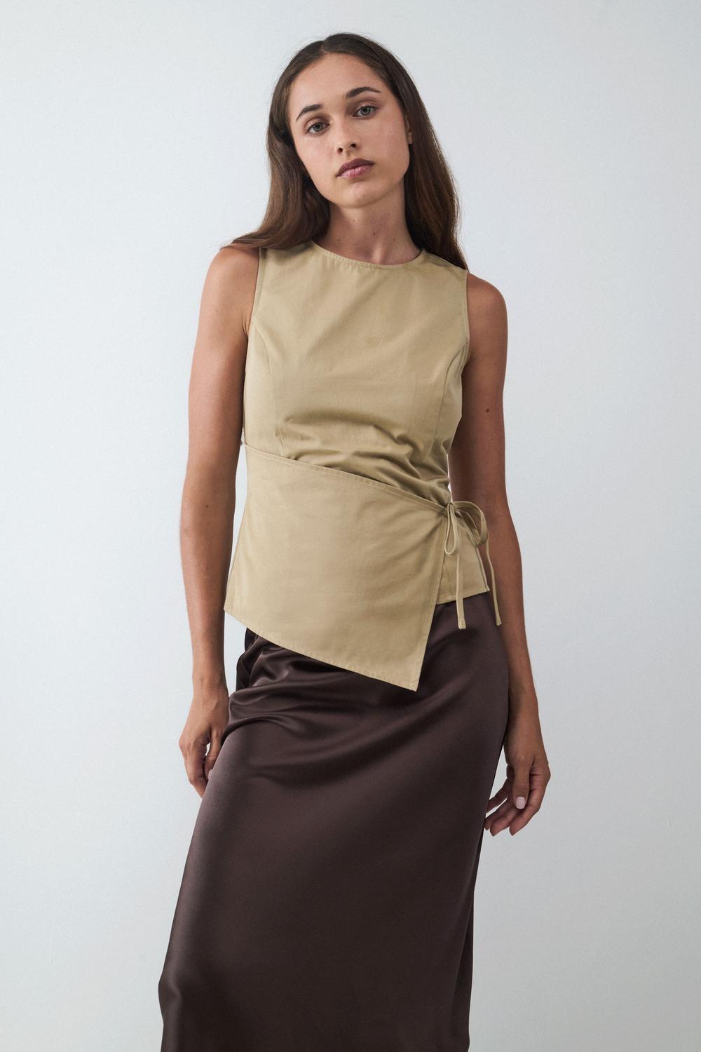 model_shot-front